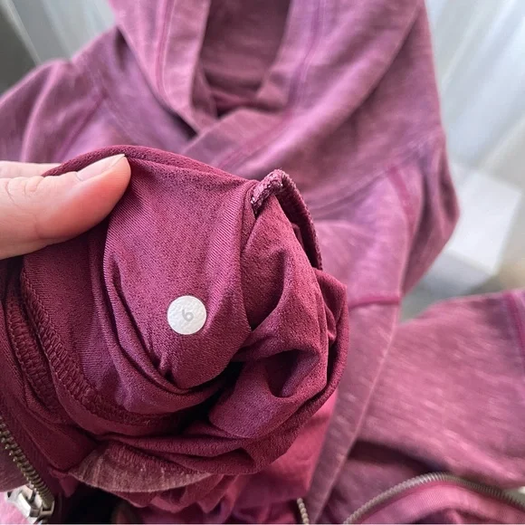 Women Sz 6 Lululemon Om & Roam Pullover Hoodie‎ Heathered Rust Berry Sweatshirt - Picture 10 of 10